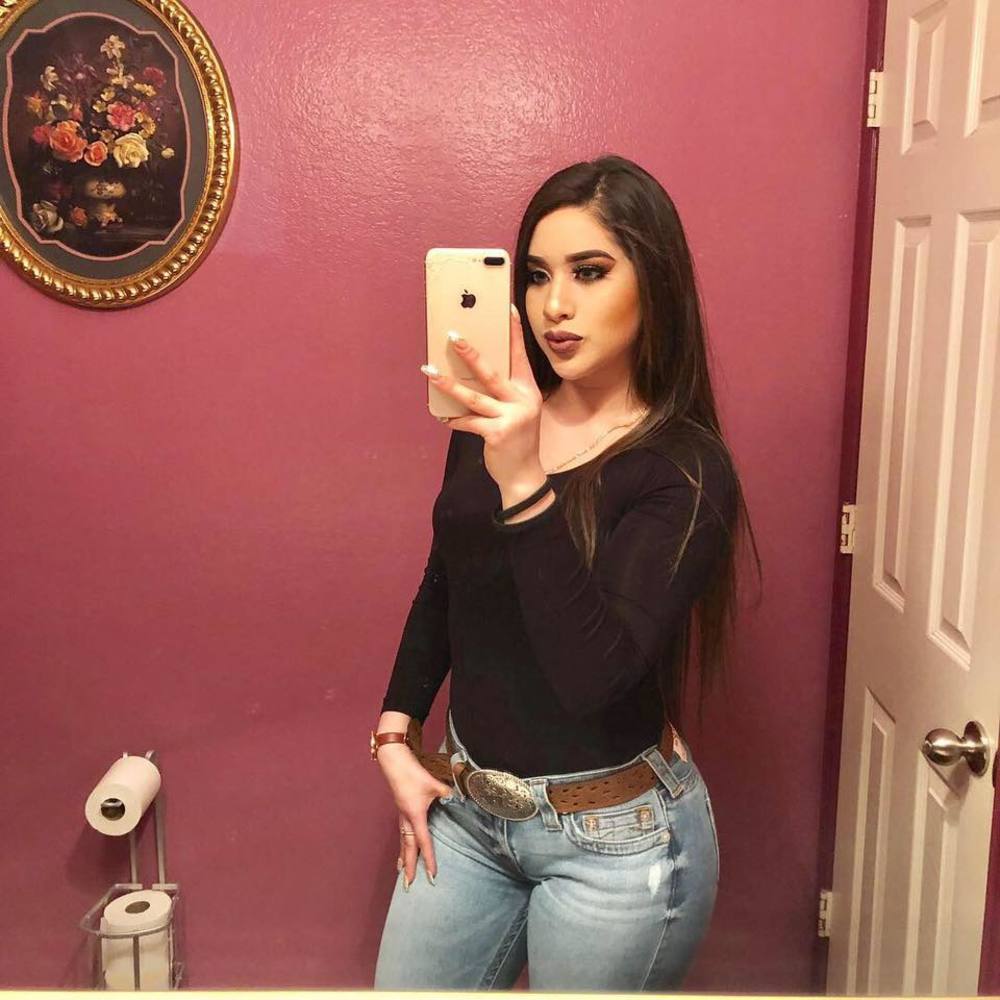 Meet your Posher, Jacqueline